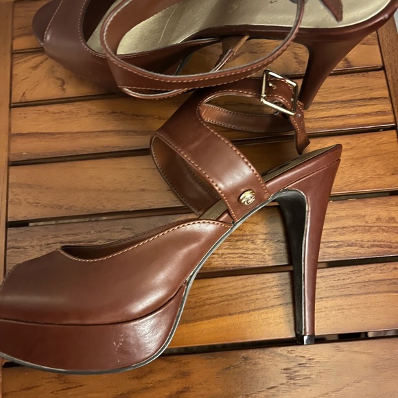 Guess heels size 9 - Picture 4 of 5